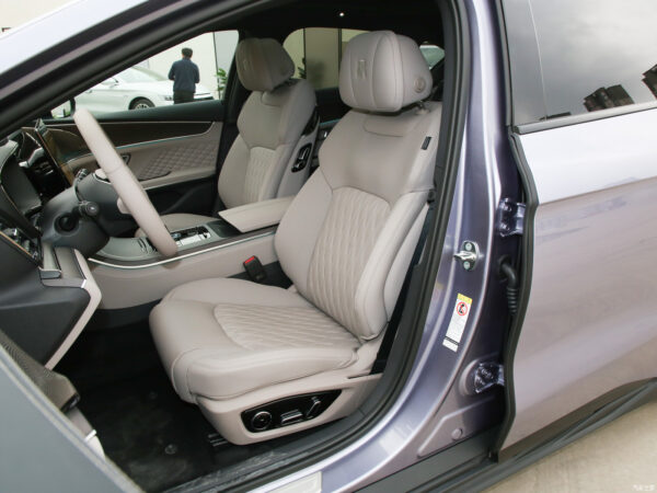 BYD Han bestuurdersstoel interieur