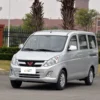 Wuling Rongguang V kaliwa sa harap