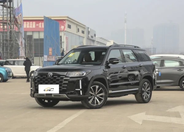 Changan CS95 linksvoor