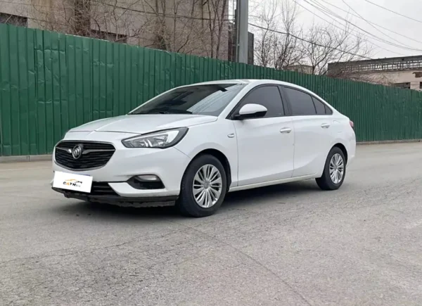 Buick Excelle delantero izquierdo