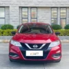 Cara frontal del Nissan Tiida