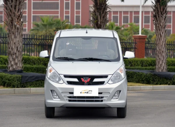 Wuling Rongguang V front face