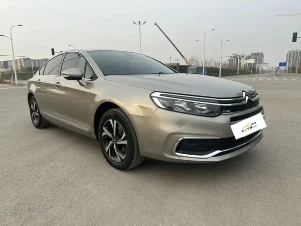 Citroen C5 kanang harap