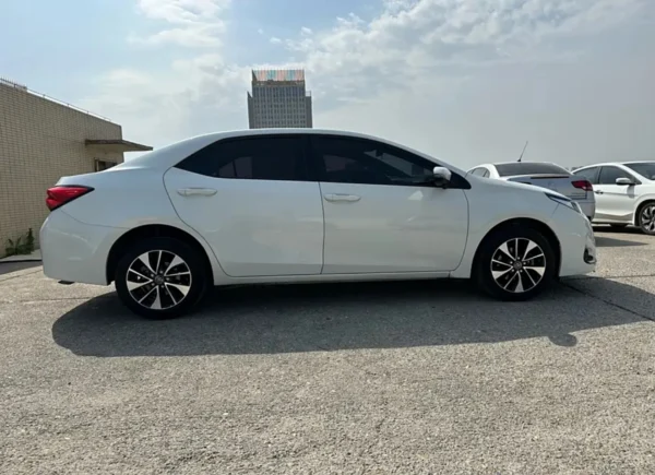 Toyota Corolla 2018 185T CVT Prestige Edition, Çin V - Gövde