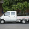 Mini camion Wuling Rongguang lateralmente