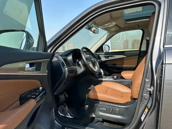 Changan CS95 driver's seat