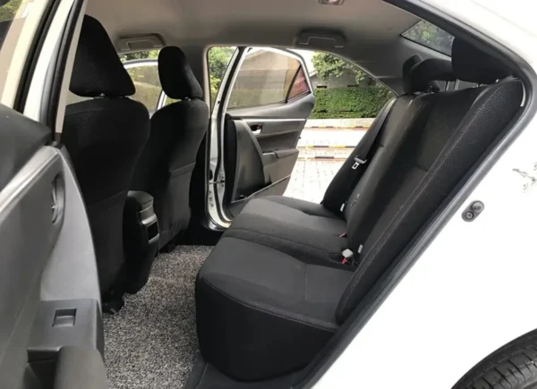 Toyota Corolla 2018 - Achterstoelen