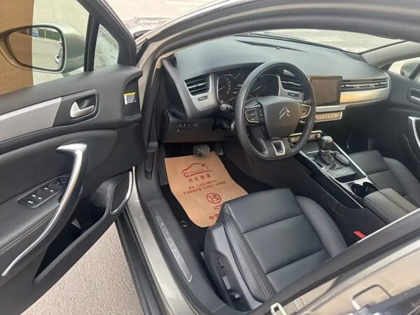 Citroen C5 driver's seat