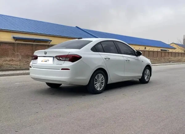 Buick Excelle sağ arka