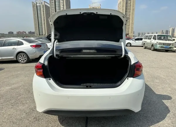 Toyota Corolla 2018 185T CVT Prestige Edition, China V Trunk